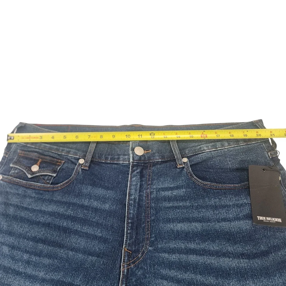 True Religion Ricky Relaxed Straight Jeans Med Wash Blue Size 40/32 700054 NWT